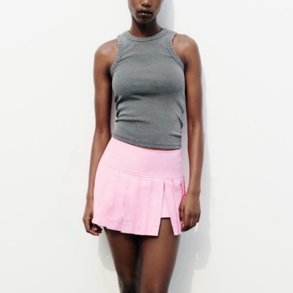 Zara pink pleated mini skirt with slit